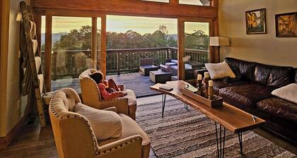 Breathtaking Mountain Views and Sunsets, fully renovated, luxury VT retreat,