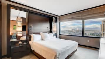 Premium bedding, pillowtop beds, minibar, in-room safe