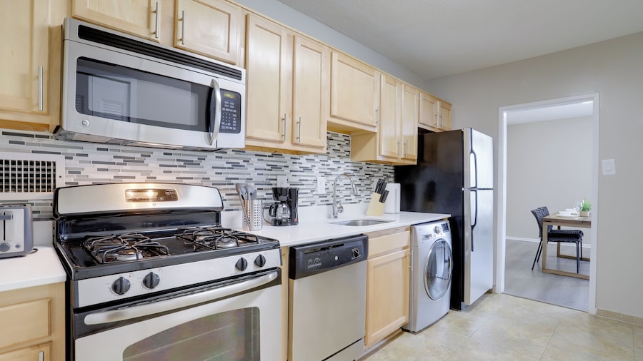 Comfort Living Alexandria Apts