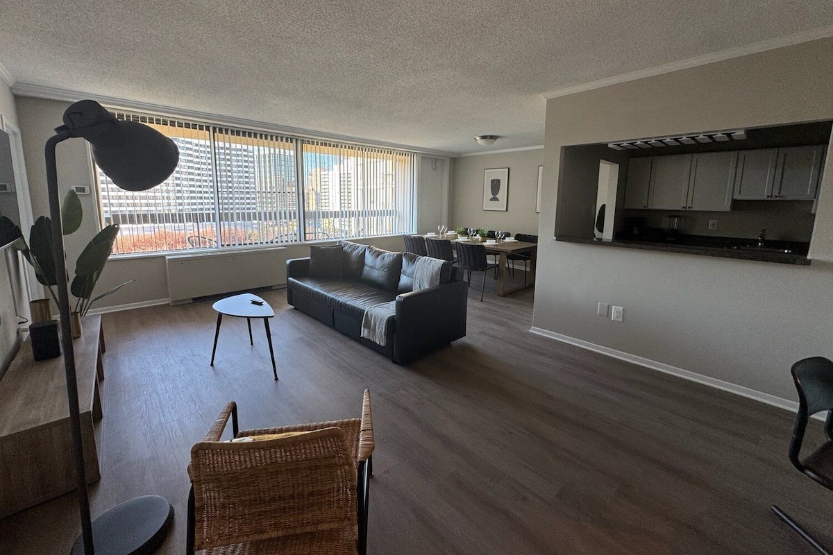 Comfort Apartment, 2 Bedrooms, City View | Living area