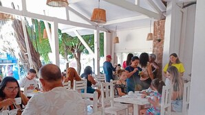 Gambar tidak terklasifikasi, 4 dari 29, tombol