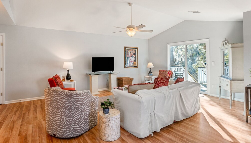 Tidal Wave Retreat - Beaufort, SC