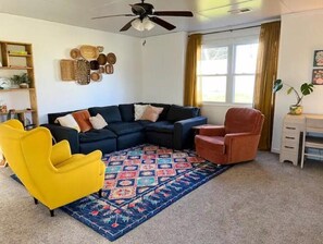 Smart TV, DVD player, books