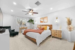 4 Schlafzimmer, Reisekinderbett, WLAN, Bettwäsche