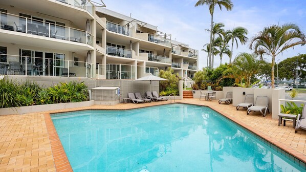 Pool - 12"Regatta" 221-227 Gympie Tce Noosaville (Noosaville)