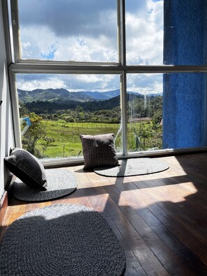 Interior - Double Room in Country House with Lake and Waterfalls (Guatape)