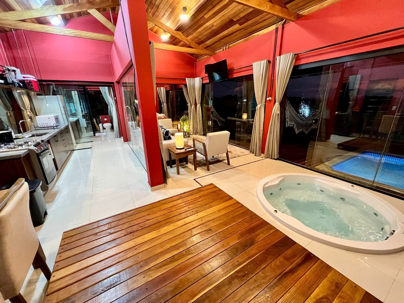 Cottage | Living area | Smart TV, fireplace
