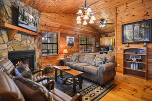 Smart-TV, videospill, fotballspill og bøker