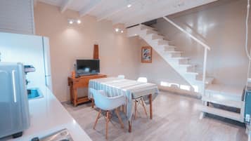 Habitación cuádruple estándar | Ropa de cama de alta calidad, cortinas opacas, cunas gratuitas