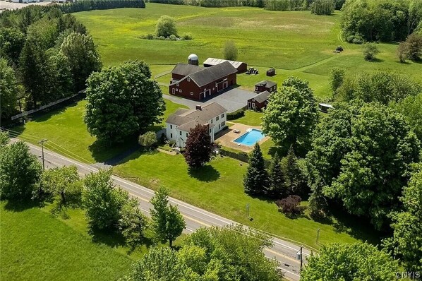 Exterior - Spacious Colonial Farmhouse on 240 Acres (Parish)