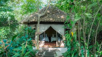 Garden Glamping | Premium bedding, in-room safe, free WiFi, bed sheets