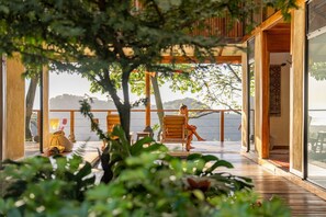 Sauna, 3 treatment rooms - Tierra Encantada Wellness Center (Nosara)