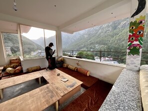 Restaurant - Diamond Valley x One Light Stays (Bhuntar)