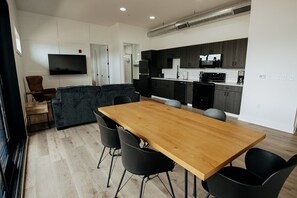Interior - Walk To Intrust Bank Arena! Modern Loft W/ Balcony (Wichita)