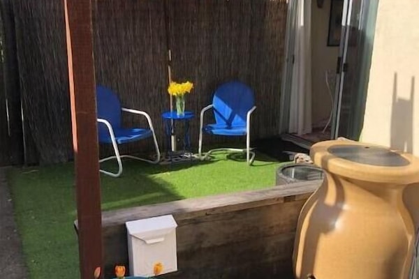 The Hideaway Patio