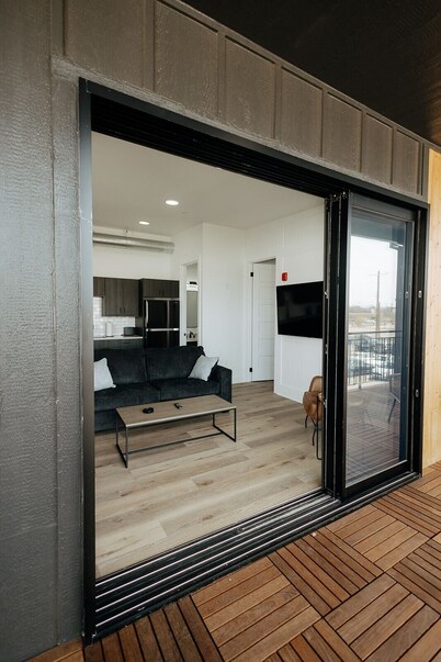 Walk To Intrust Bank Arena! Modern Loft W/ W&D!