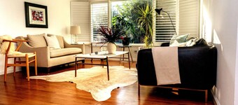 Near SJC + Stylish House + Big Yard + Pet friendly