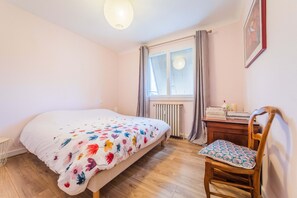2 bedrooms, free WiFi, bed sheets