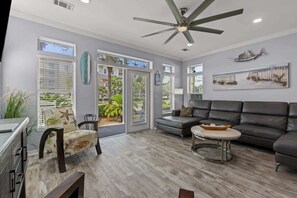 Televisión, oficina