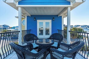 Terrace/patio - Blu Flamingo-Free Golf Cart-Free Pool Heat Nov-Feb (Destin)