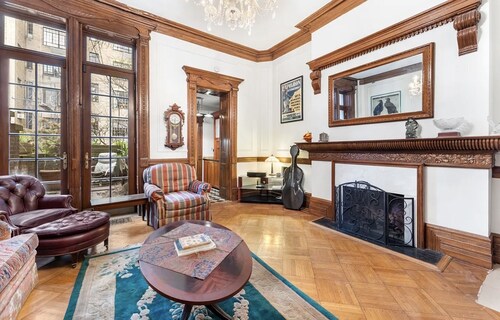 Central Park Townhome, 2,400 Timeless Sq.-Feet with Two Private Outdoor Spaces