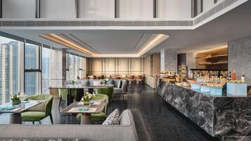 الإطلالة من المنشأة