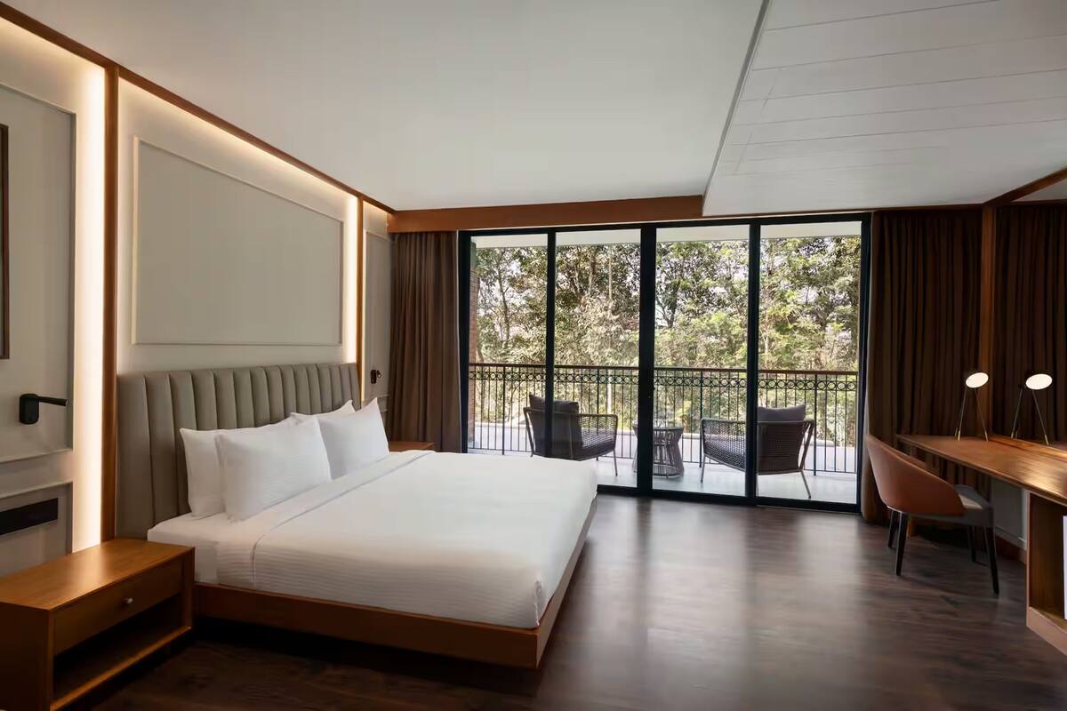 Egyptian cotton sheets, premium bedding, down comforters