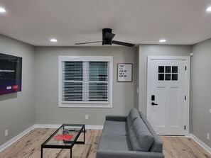 Smart TV - The Silver Bungalow (Atlanta)