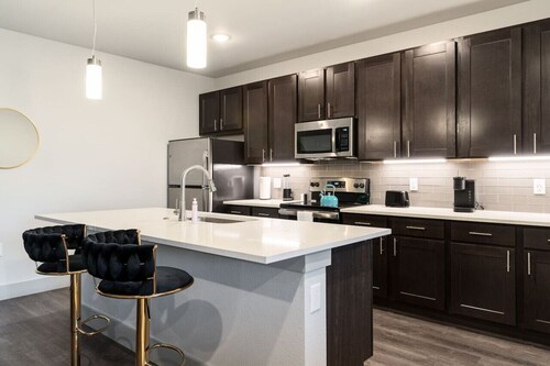 Corporate Housing by MGM