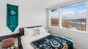 Unclassified image, 5 of 49, button - Harry Potter Sweet Suites (Seattle)