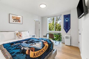 1 kamar tidur, setrika/meja setrika, dan Wi-Fi gratis