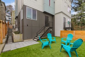 Exterior - Harry Potter Sweet Suites (Seattle)