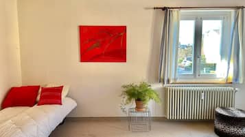 1 chambre, fer et planche Ă  repasser, Wi-Fi, draps fournis