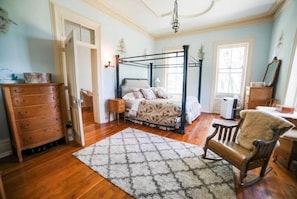 8 chambres, lit parapluie, Wi-Fi