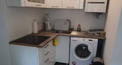 Enkplatz U3- Affordable 5BR shared Apt.