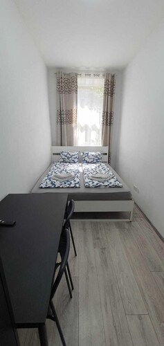Enkplatz U3- Affordable 5BR shared Apt.