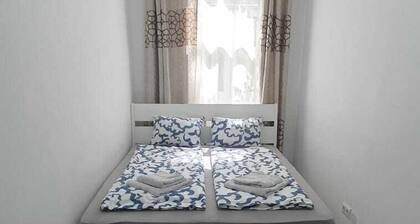 Enkplatz U3- Affordable 5BR shared Apt.