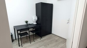 Economy-Zweibettzimmer