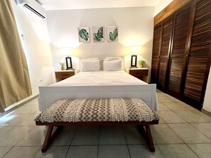 4 soverom, strykejern/-brett, wi-fi og sengetøy