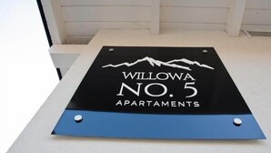 Naamplaatje voor Appartementen Willowa nummer 5.