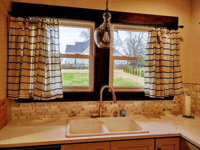 2-bedroom vacation home just a two minute walk to downtown