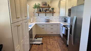 Microwave, oven, stovetop, dishwasher