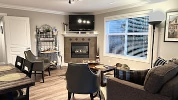 Smart TV, chimenea