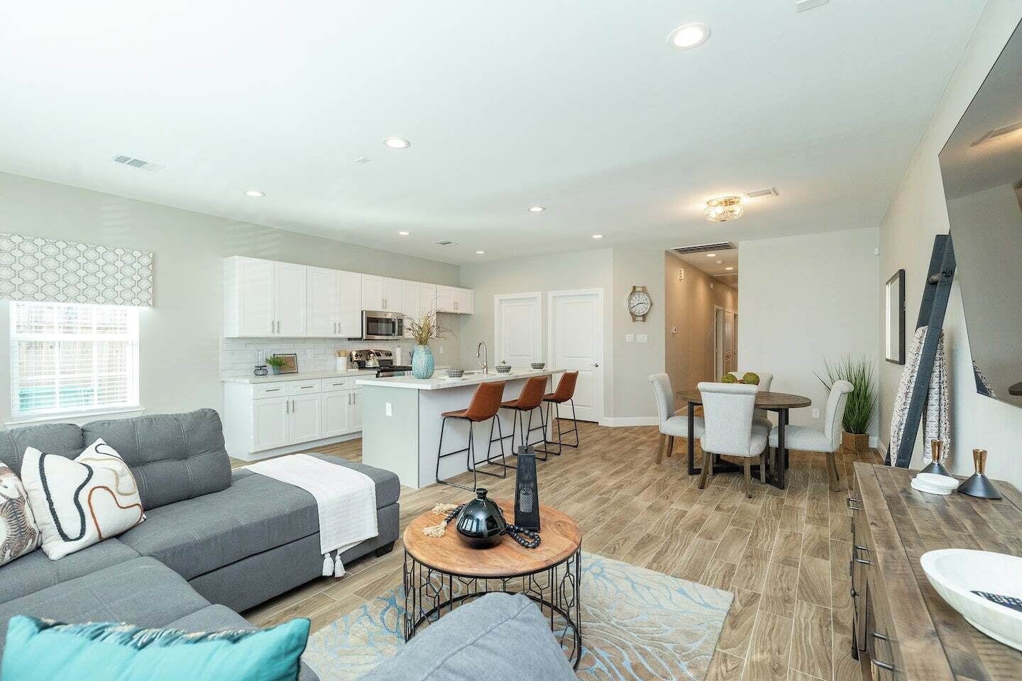 Escape to modern elegance in our fully furnished 3-bedroom Home Centrally Located