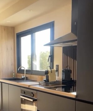 Private kitchen - Gîte un air de Provence (Eyguières)