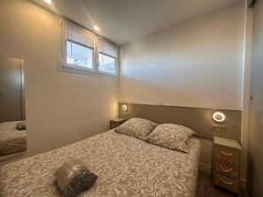 1 Schlafzimmer, Bügeleisen/Bügelbrett, WLAN