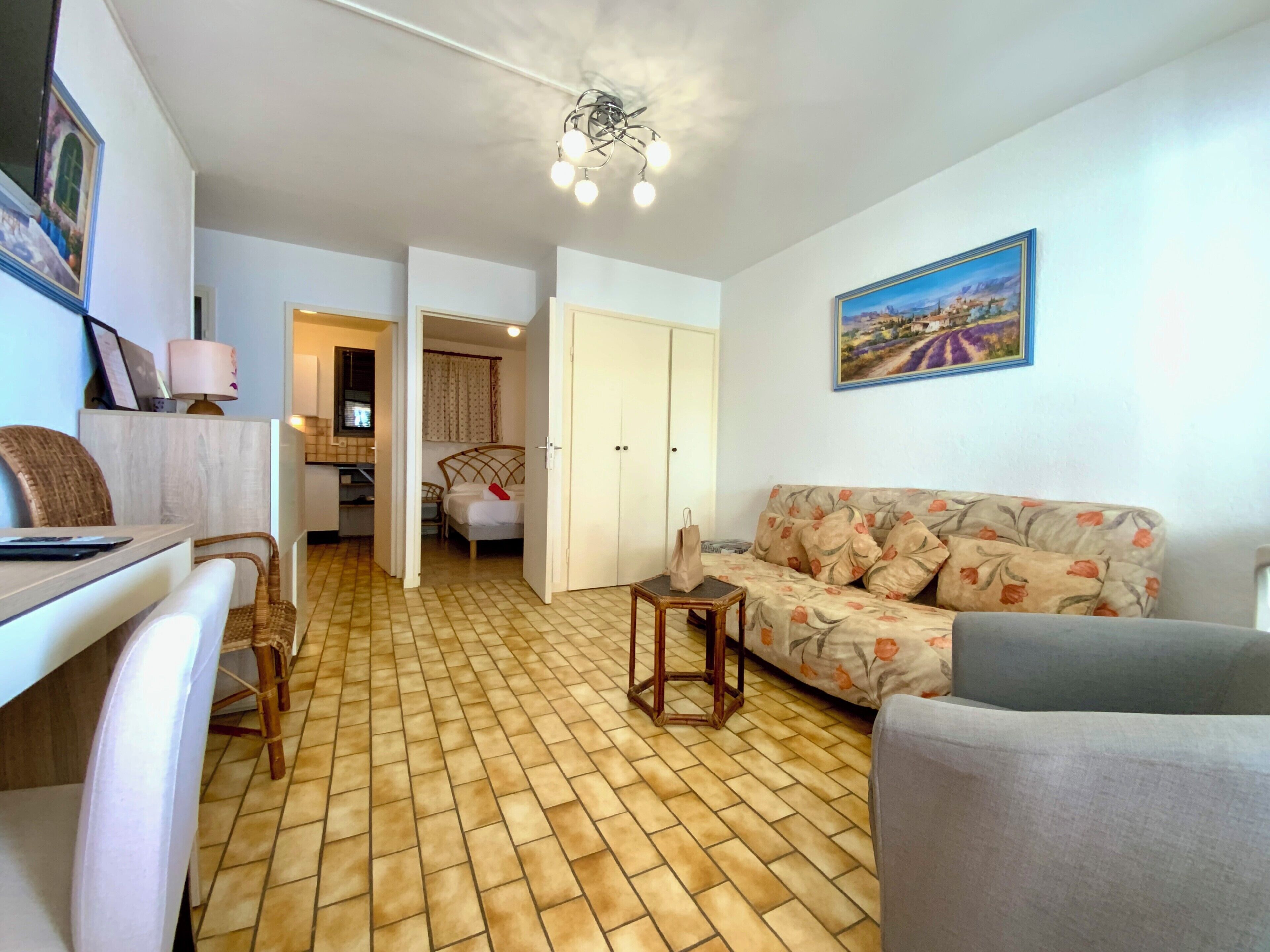 1 bedroom, iron/ironing board, WiFi