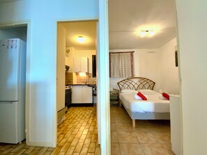 1 bedroom, iron/ironing board, WiFi