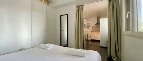 1 bedroom, iron/ironing board, WiFi