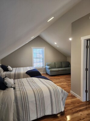3 habitaciones, cuna de viaje, wifi y ropa de cama